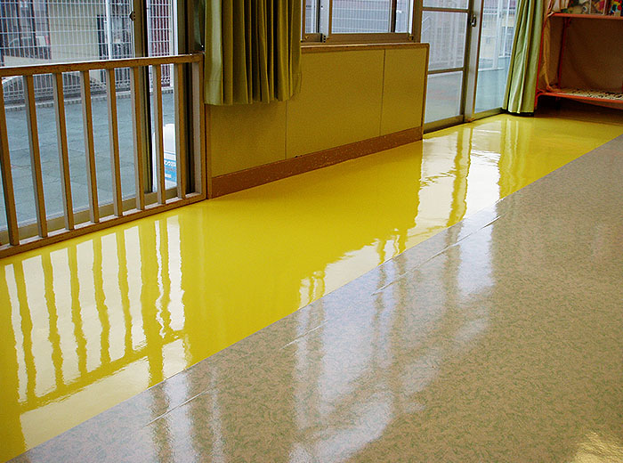 AFTER 保育園の床